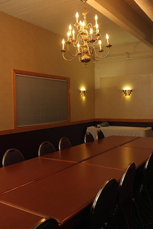 Ramada By Wyndham Cortland Hotel & Conference Center Zewnętrze zdjęcie