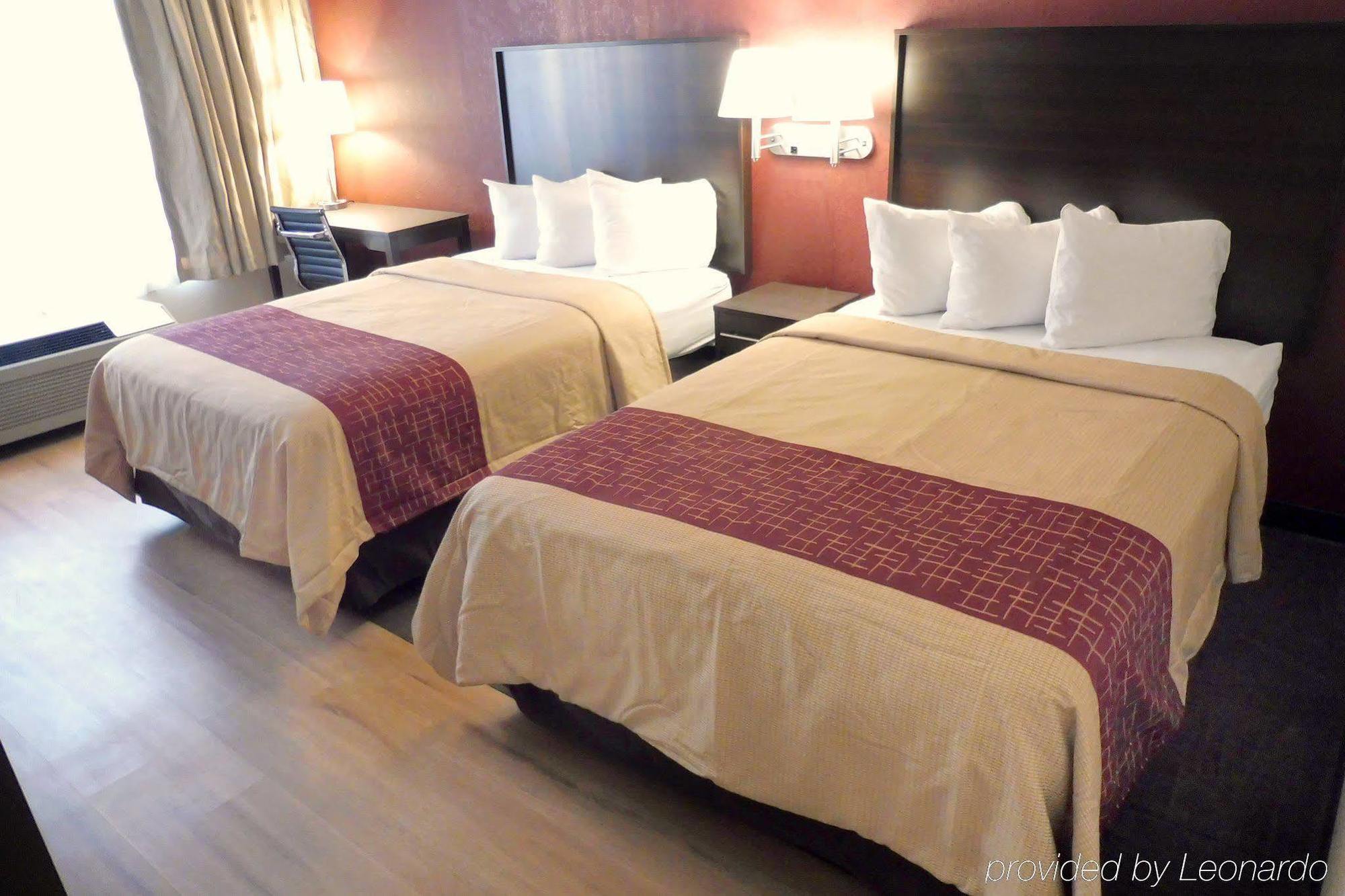 Ramada By Wyndham Cortland Hotel & Conference Center Zewnętrze zdjęcie