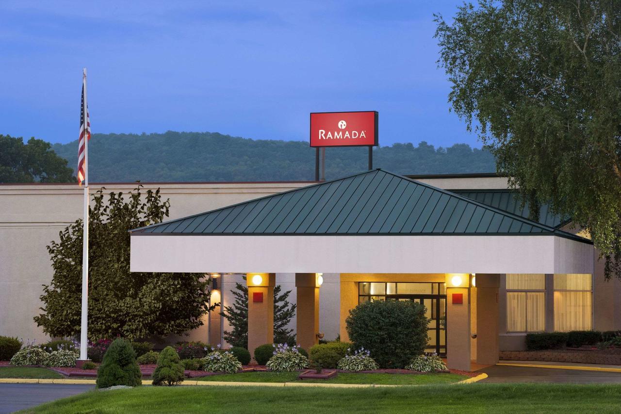 Ramada By Wyndham Cortland Hotel & Conference Center Zewnętrze zdjęcie