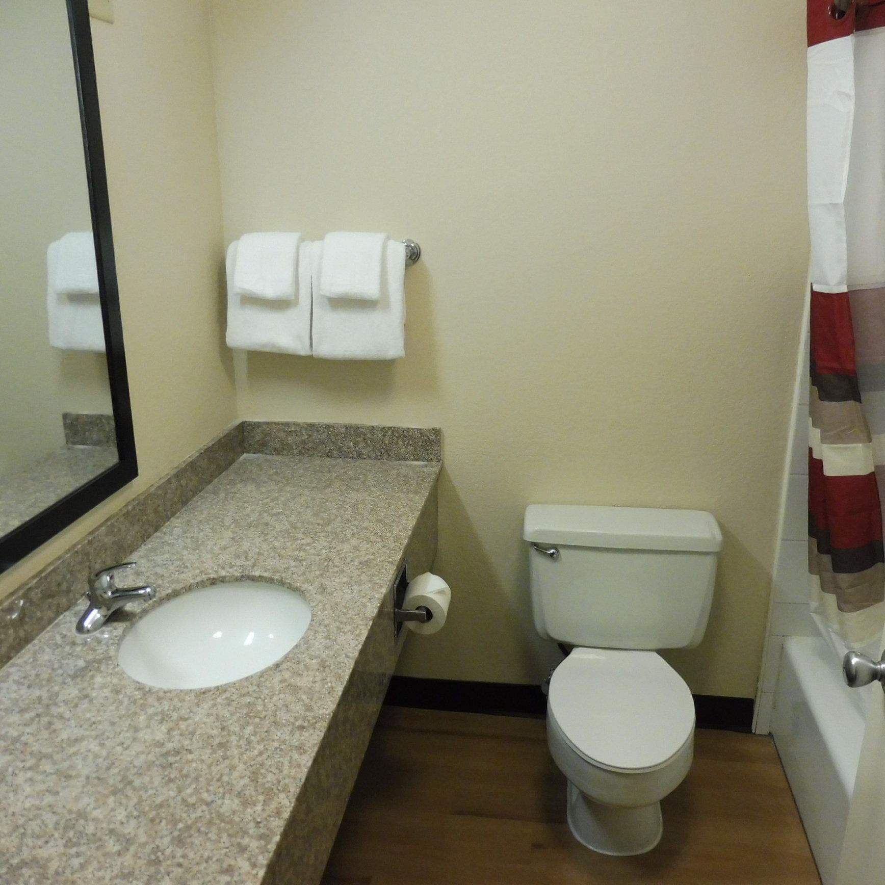 Ramada By Wyndham Cortland Hotel & Conference Center Zewnętrze zdjęcie